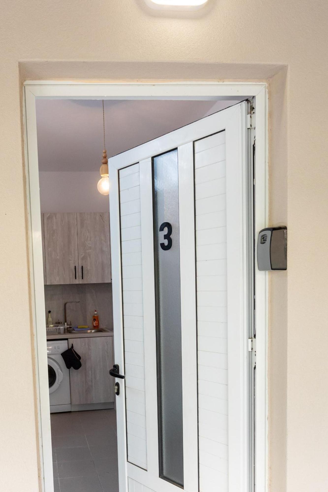 Gazi Dionysiasea 3 - Cozy Escape Steps From The Beach! מראה חיצוני תמונה