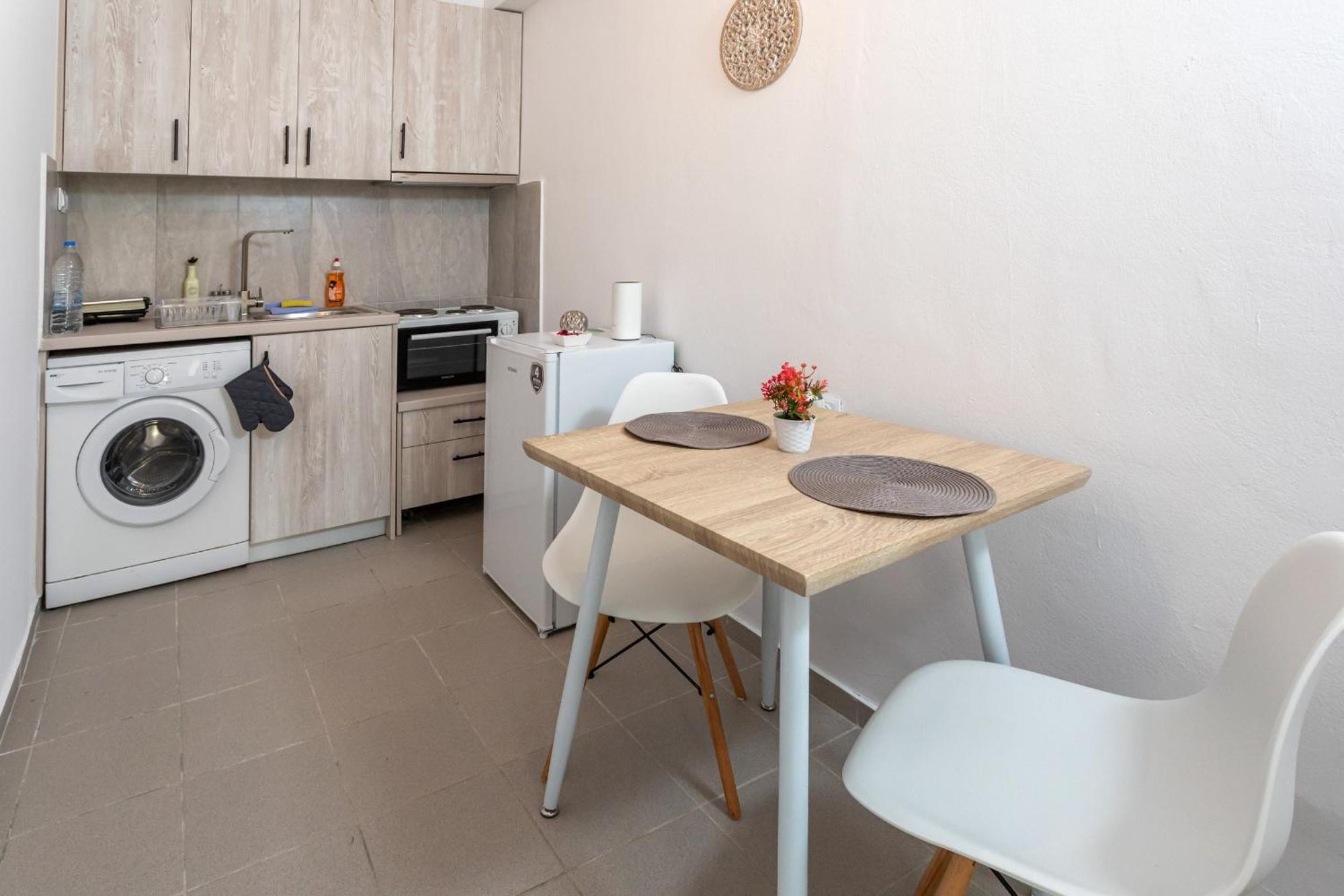 Gazi Dionysiasea 3 - Cozy Escape Steps From The Beach! מראה חיצוני תמונה